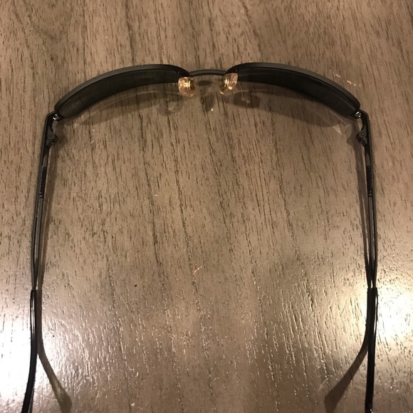 Emporio Armani Sunglass - Picture 3 of 10